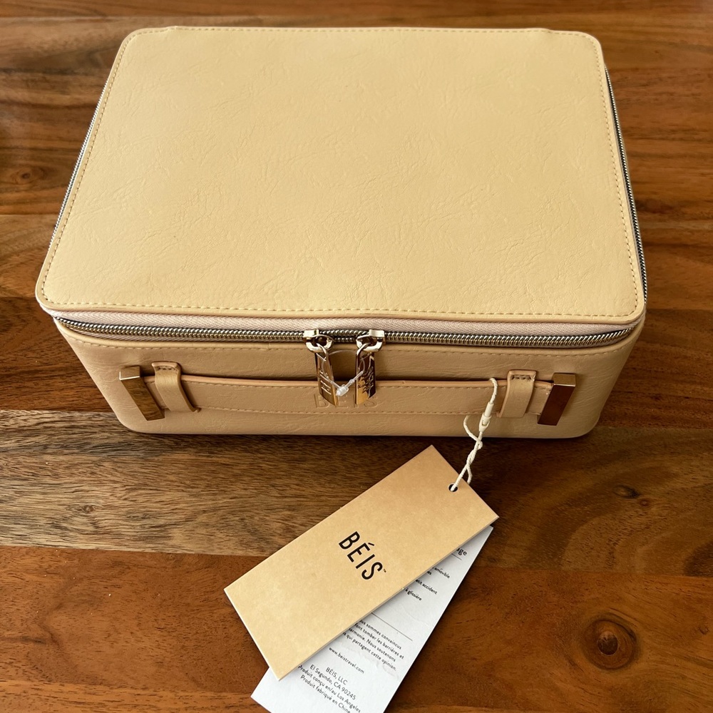 Beis cosmetic case